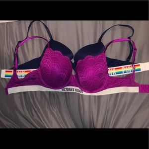 Set of 2 Victoria Secret/ Pink bras